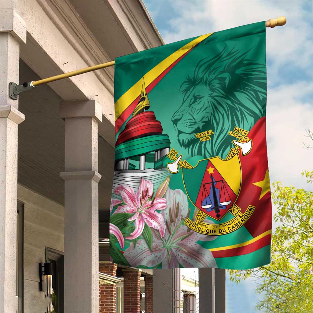 Monument de la Reunification Cameroun Garden Flag Coat Of Arms With Lily Flowers LT14