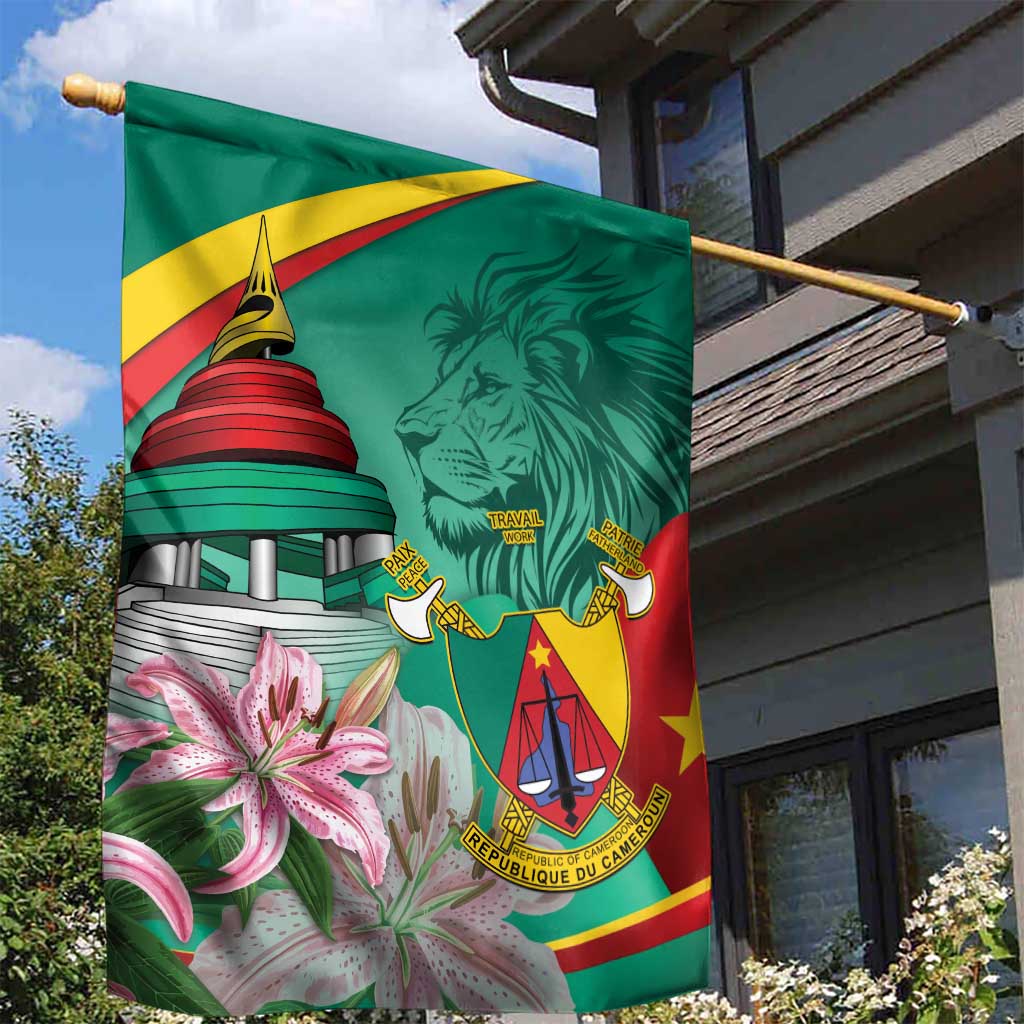 Monument de la Reunification Cameroun Garden Flag Coat Of Arms With Lily Flowers LT14