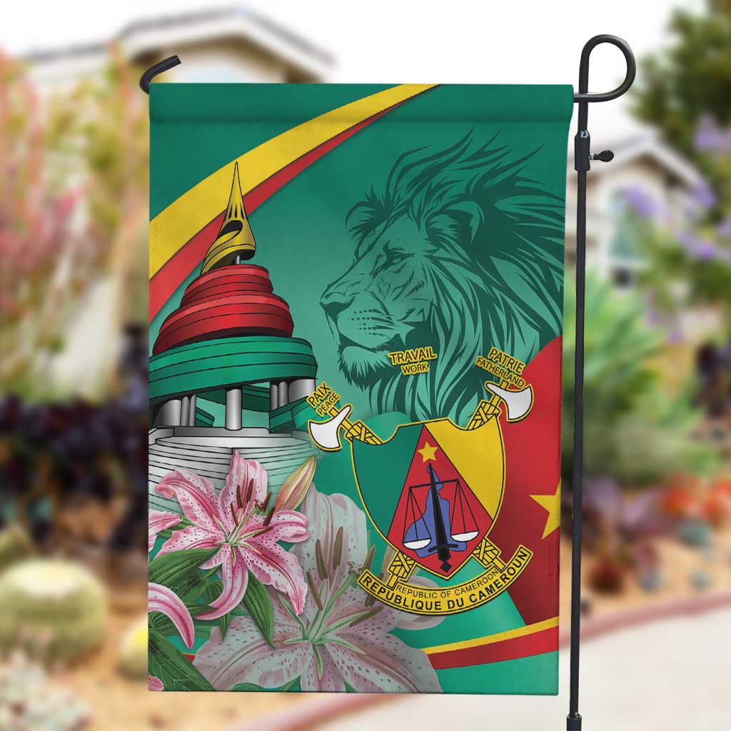 Monument de la Reunification Cameroun Garden Flag Coat Of Arms With Lily Flowers LT14