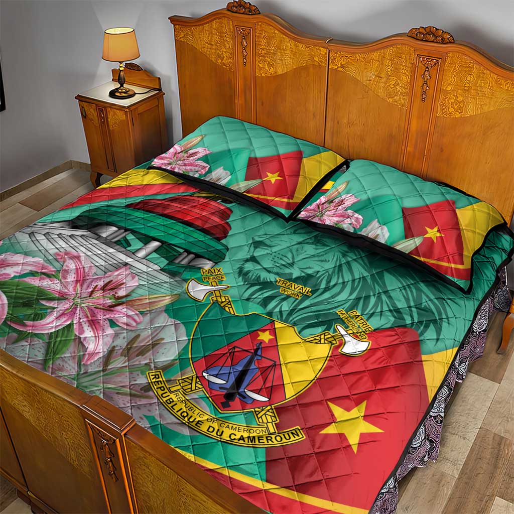 Monument de la Reunification Cameroun Quilt Bed Set Coat Of Arms With Lily Flowers LT14