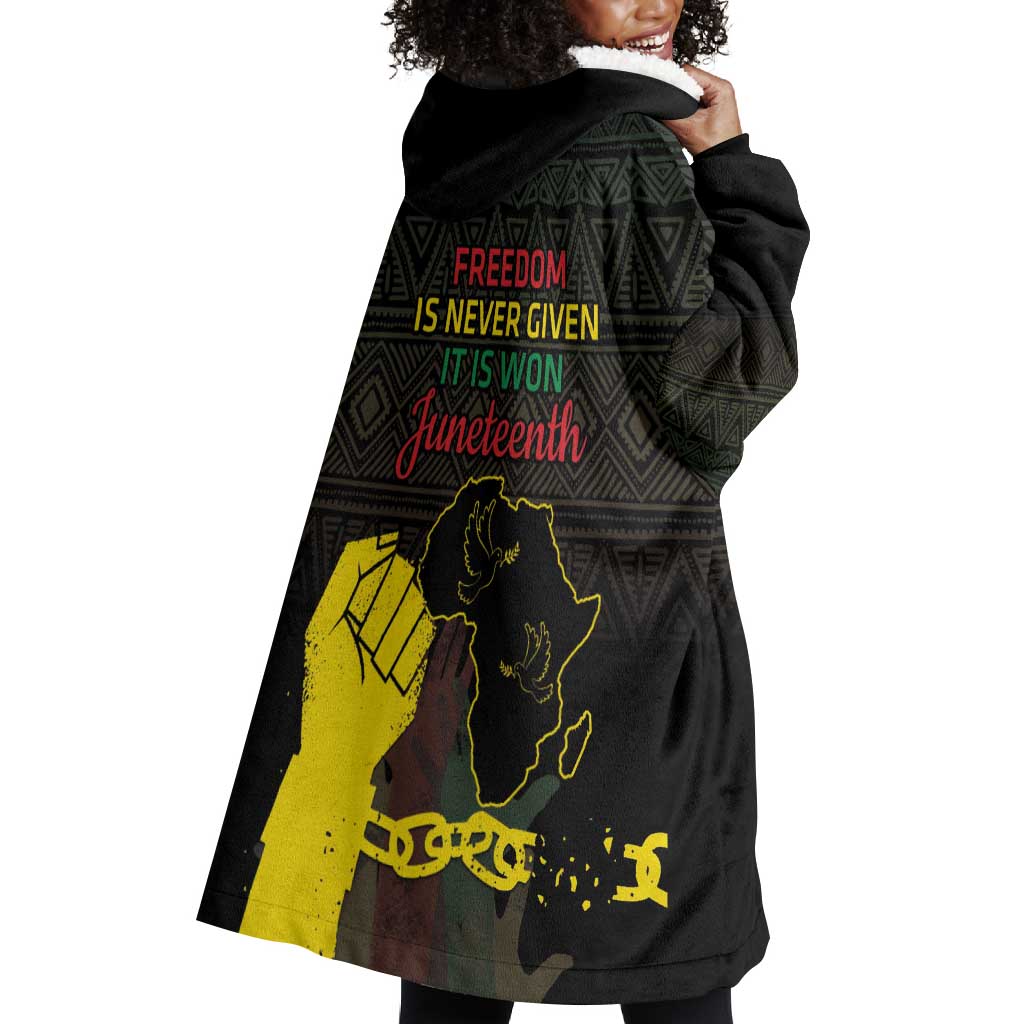 Juneteenth Freedom Day Wearable Blanket Hoodie 1865 Black Independence African Pattern LT14