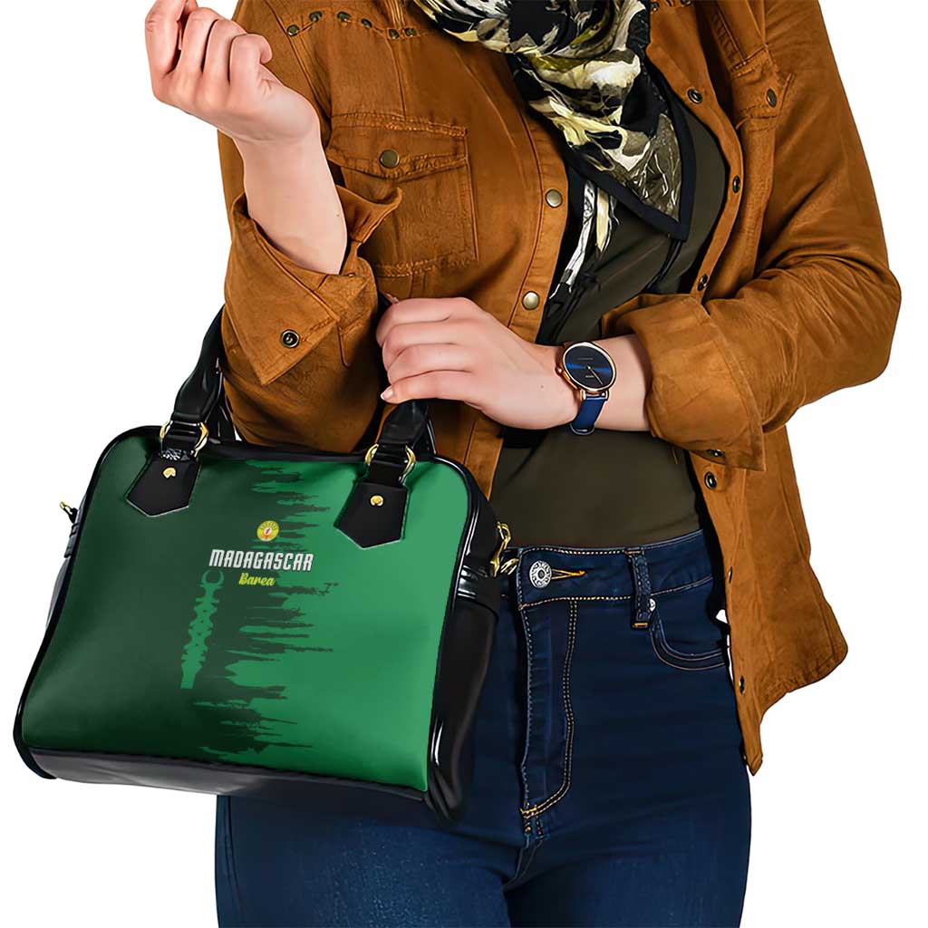 Madagascar Football Shoulder Handbag Go Barea LT15