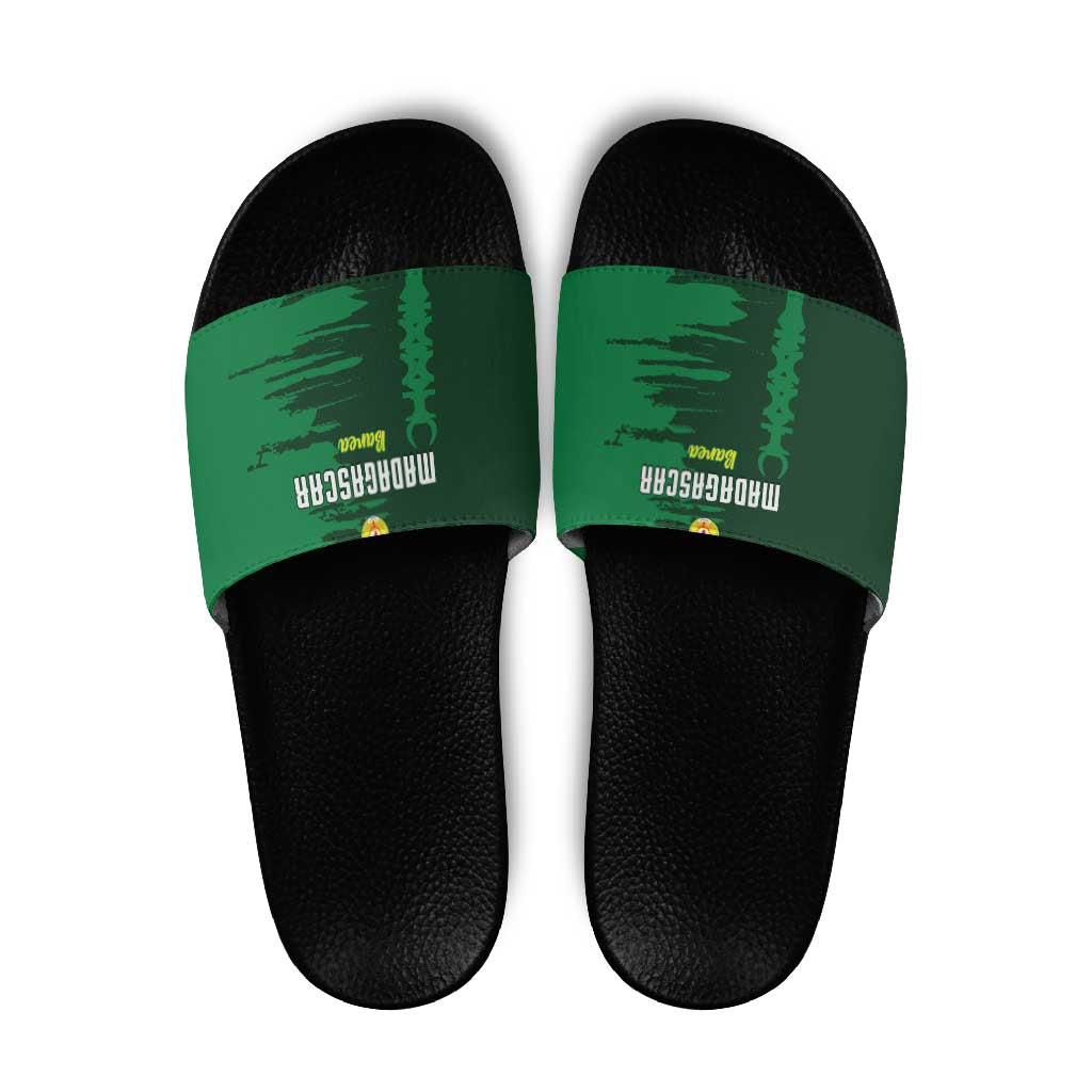 Madagascar Football Slide Sandals Go Barea LT15