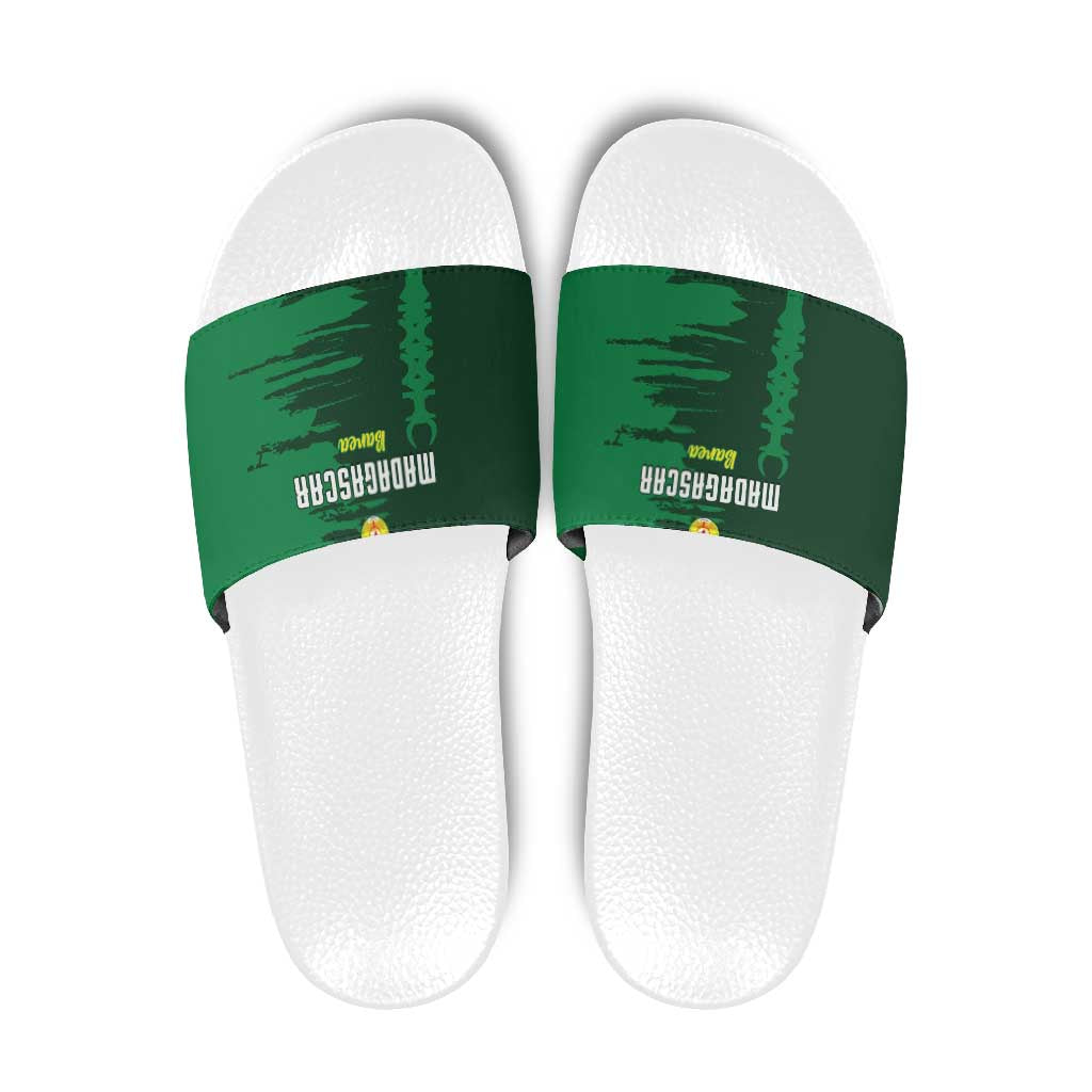 Madagascar Football Slide Sandals Go Barea LT15