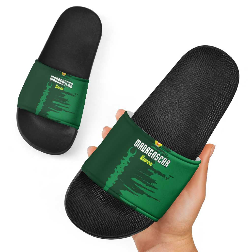 Madagascar Football Slide Sandals Go Barea LT15