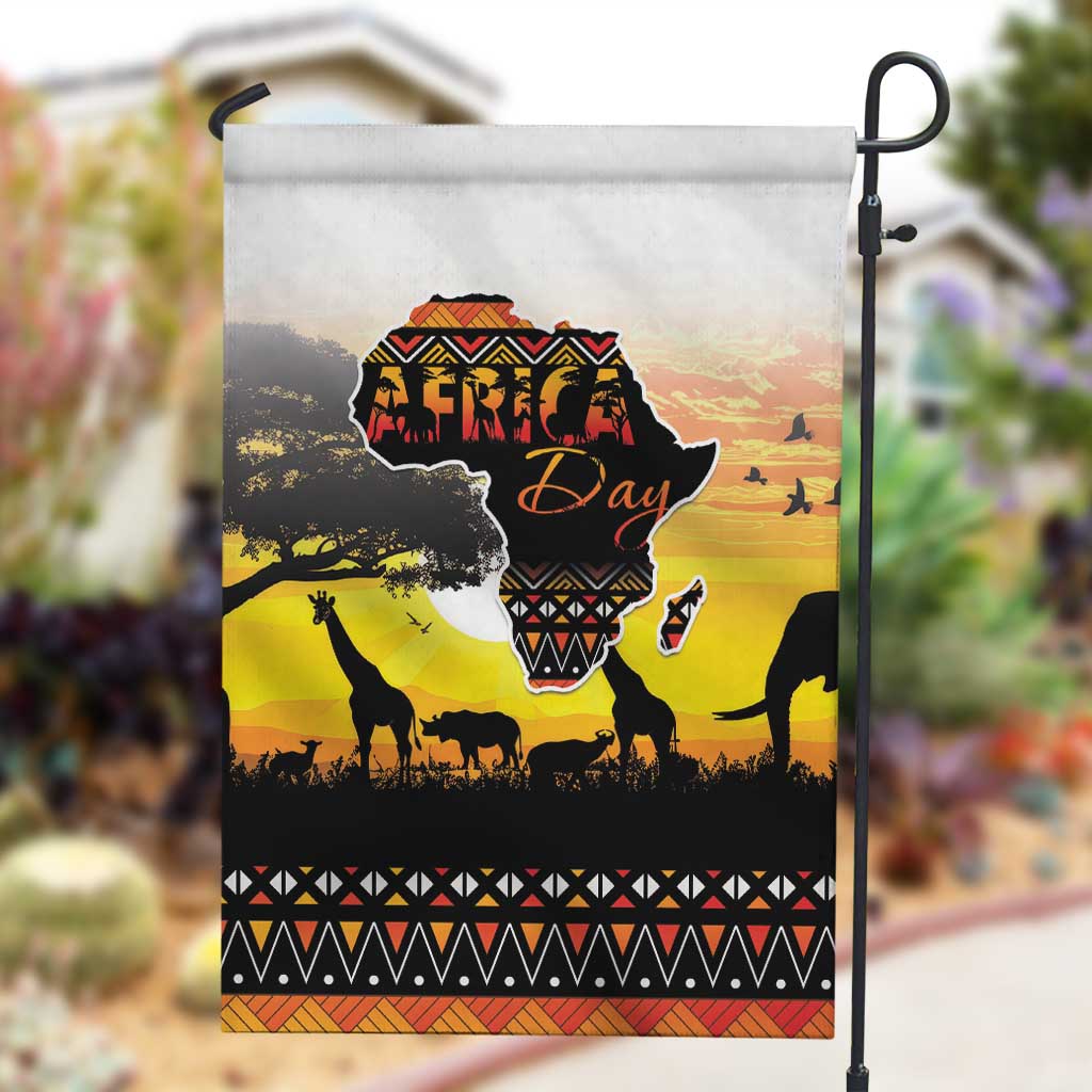 Africa Day Garden Flag Safari With Map - African Pattern LT15