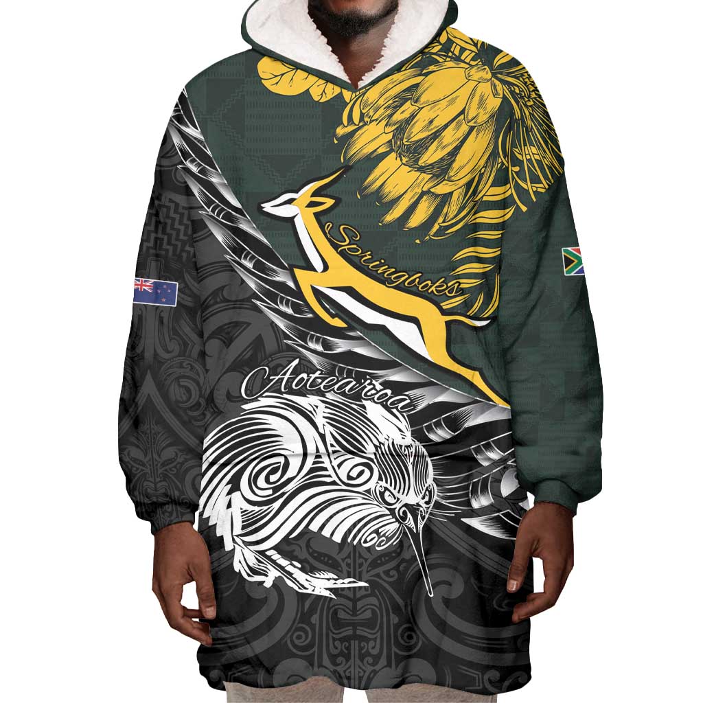 New Zealand vs South Africa Rugby Personalised Wearable Blanket Hoodie Maori Kiwi With Springboks LT15