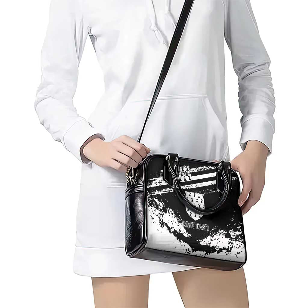 Brittany Shoulder Handbag Coat Of Arms With Triskelion - Grunge Style LT15