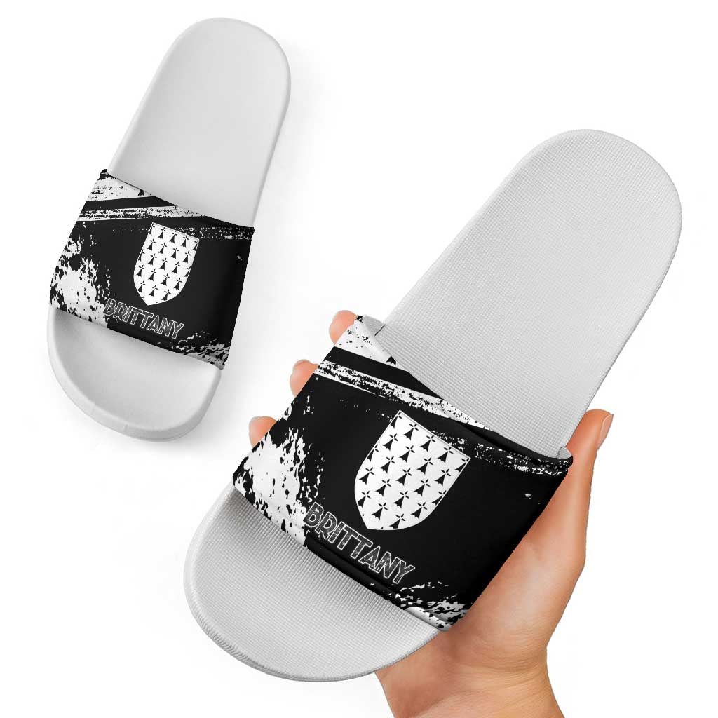 Brittany Slide Sandals Coat Of Arms With Triskelion - Grunge Style LT15
