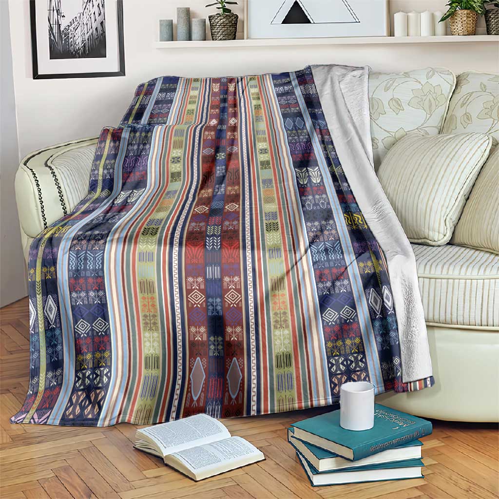 Lamba Mpanjaka Malagasy Traditional Pattern Blanket LT15