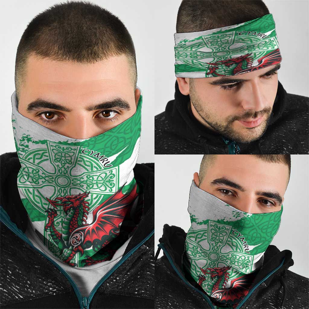 Wales Celtic Cross Neck Gaiter Cymru Am Byth Green Version LT18