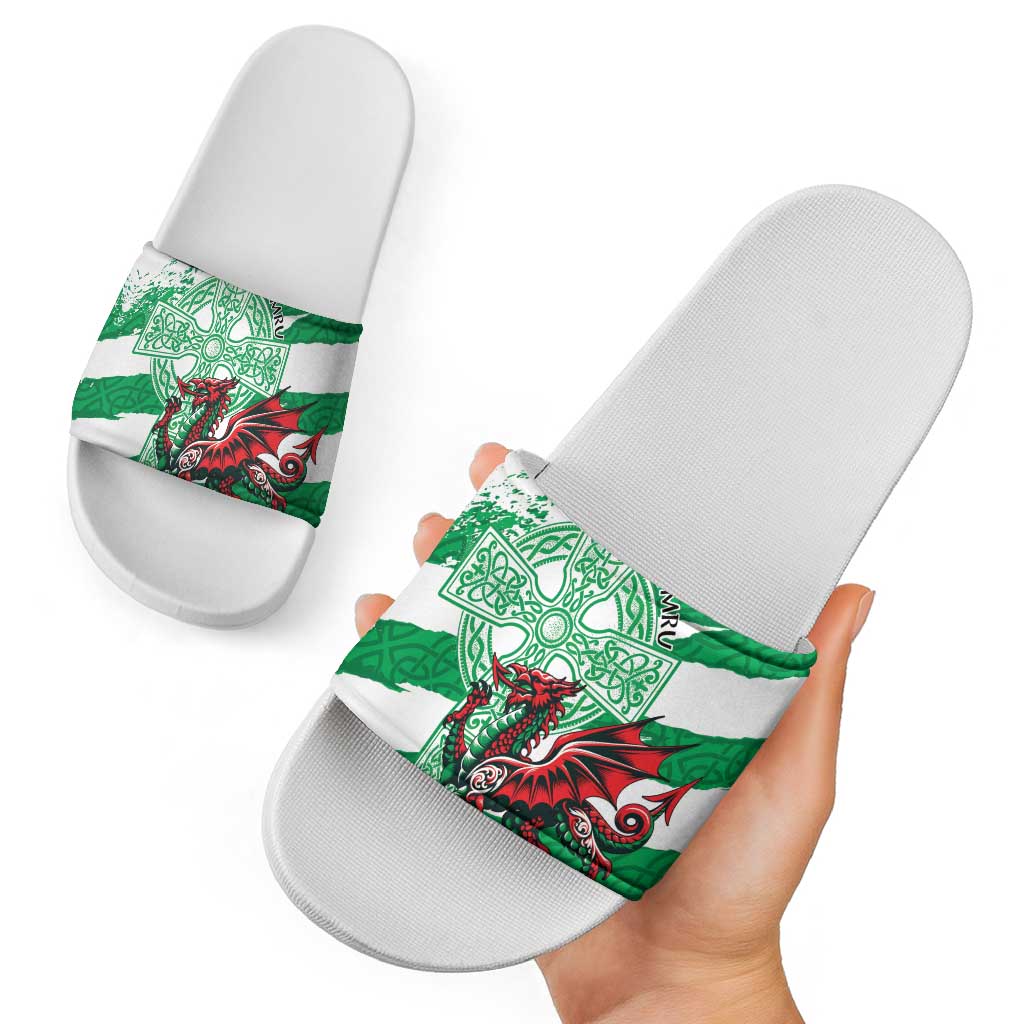 Wales Celtic Cross Slide Sandals Cymru Am Byth Green Version LT18
