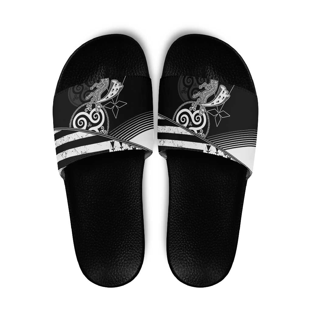 Brittany Ermine Celtic Slide Sandals Black Celtic Triskels LT18