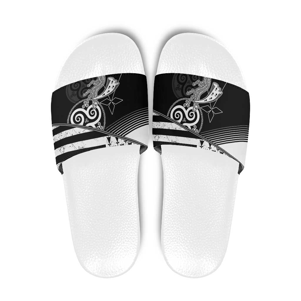 Brittany Ermine Celtic Slide Sandals Black Celtic Triskels LT18