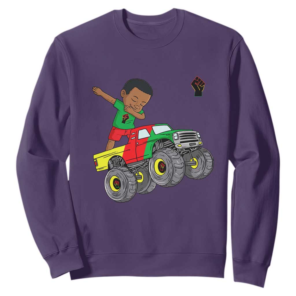 Funny Black History Sweatshirt African Kids Dabbing Black King In Monster Truck TS01