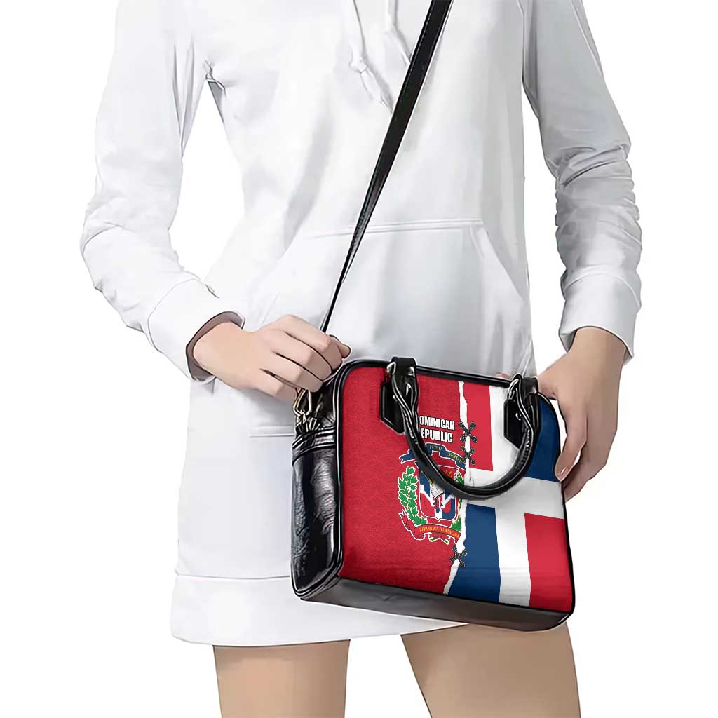 Dominican Republic Flag Half Zip Design Shoulder Handbag with Coat of Arms and Taino Symbol TS04