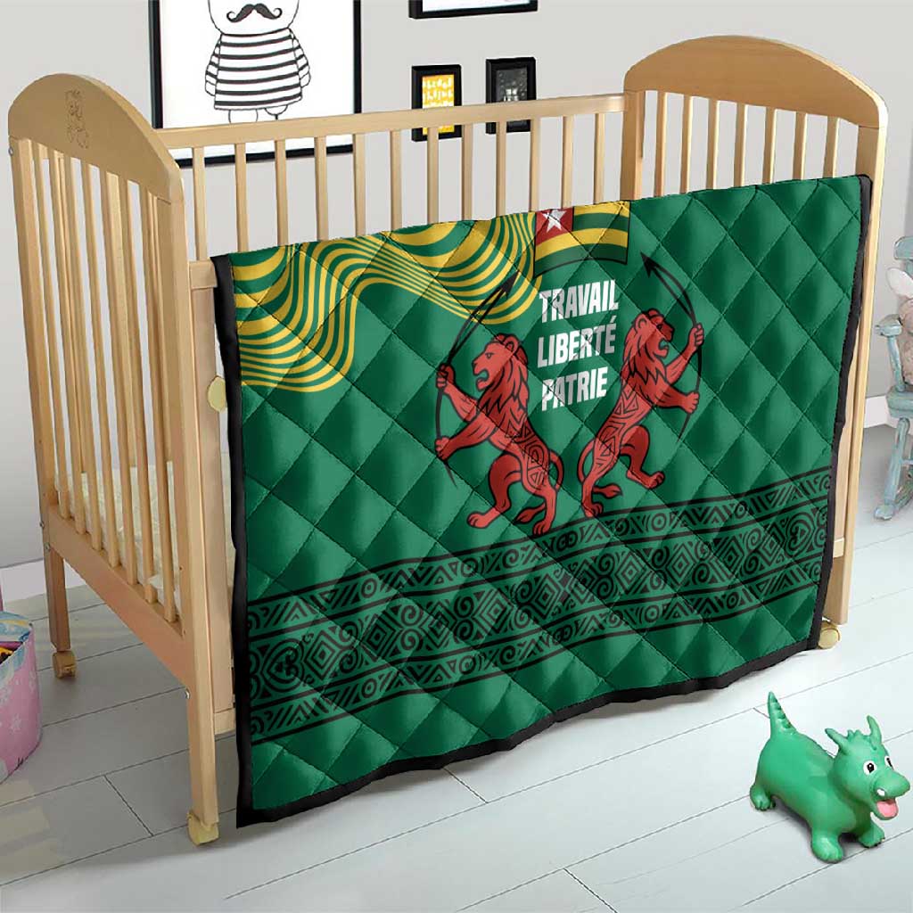 Togo Quilt - Red Twin Lions and Travail Liberté Patrie Slogan TS04