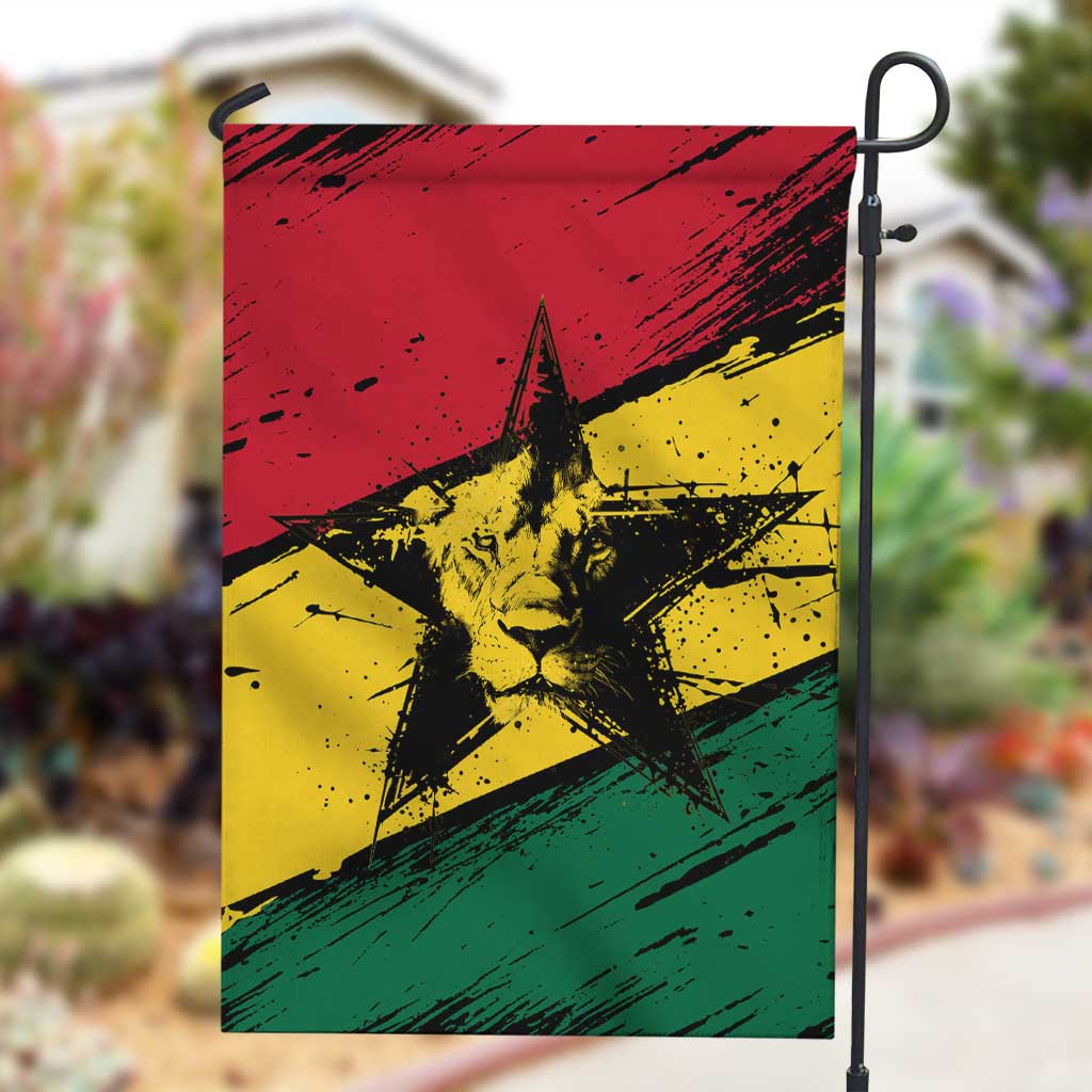 Afro Ghana Lion Garden Flag Star Grunge Style TS04