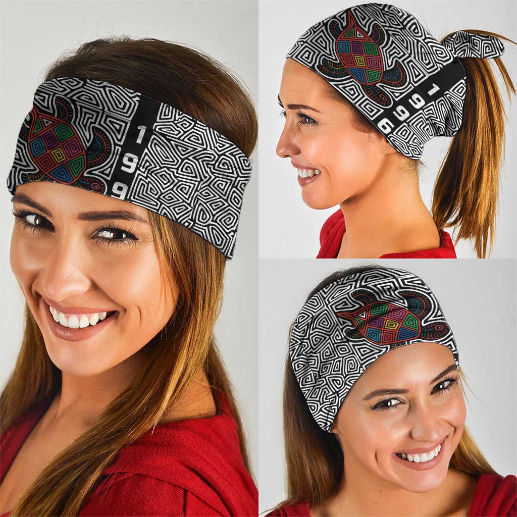 Indigenous Regions of Panama Guna de Madungandí Neck Gaiter with Colorful Turtle and Black White Geometric Pattern TS04