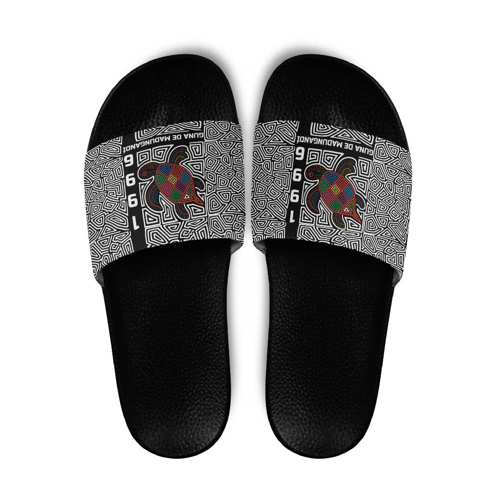 Indigenous Regions of Panama Guna de Madungandí Slide Sandals with Colorful Turtle and Black White Geometric Pattern TS04