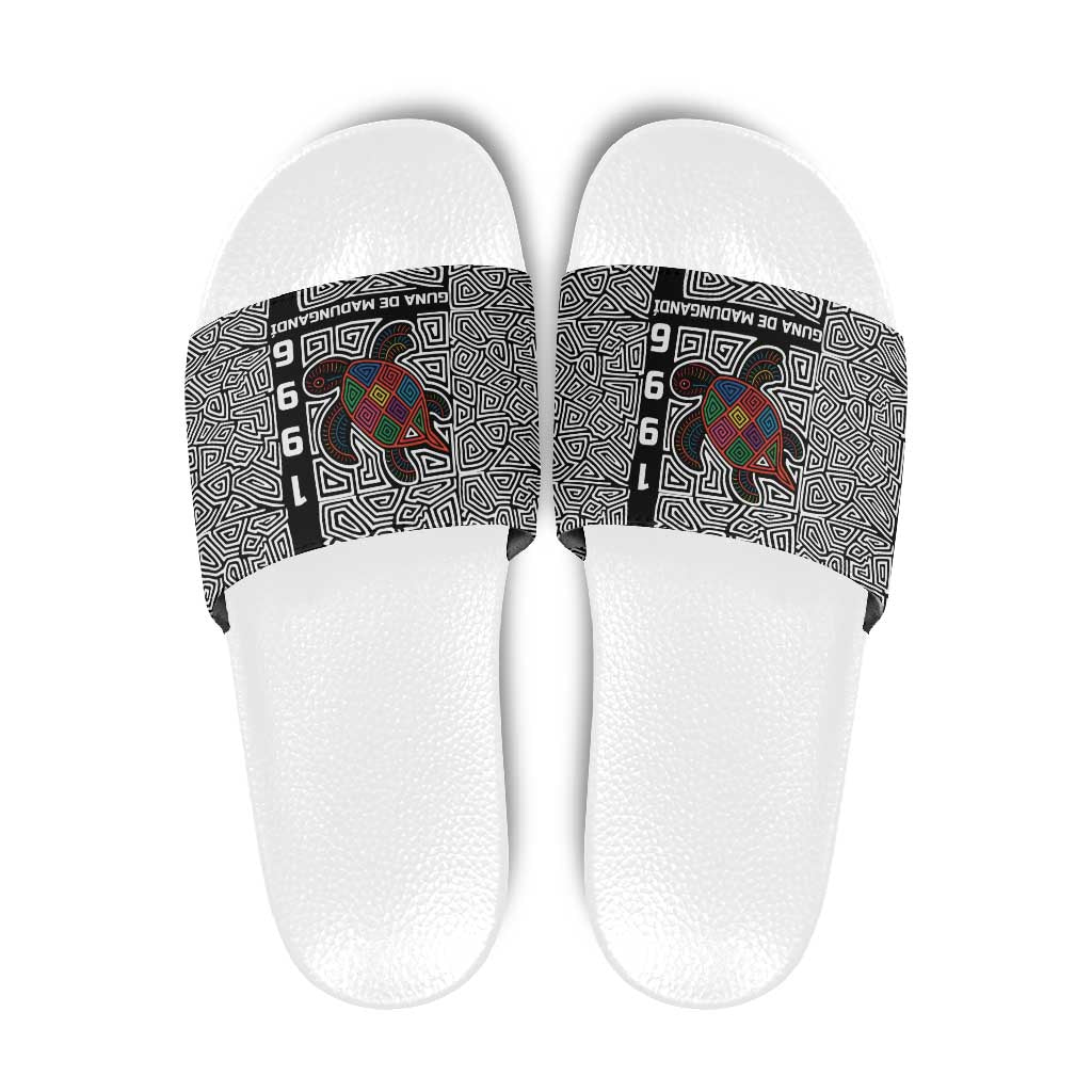 Indigenous Regions of Panama Guna de Madungandí Slide Sandals with Colorful Turtle and Black White Geometric Pattern TS04