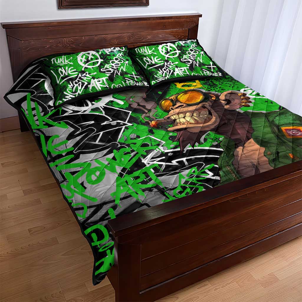 Graffiti Street Art Quilt Bed Set Smoking Ape Character and Neon Crown Symbols TS04