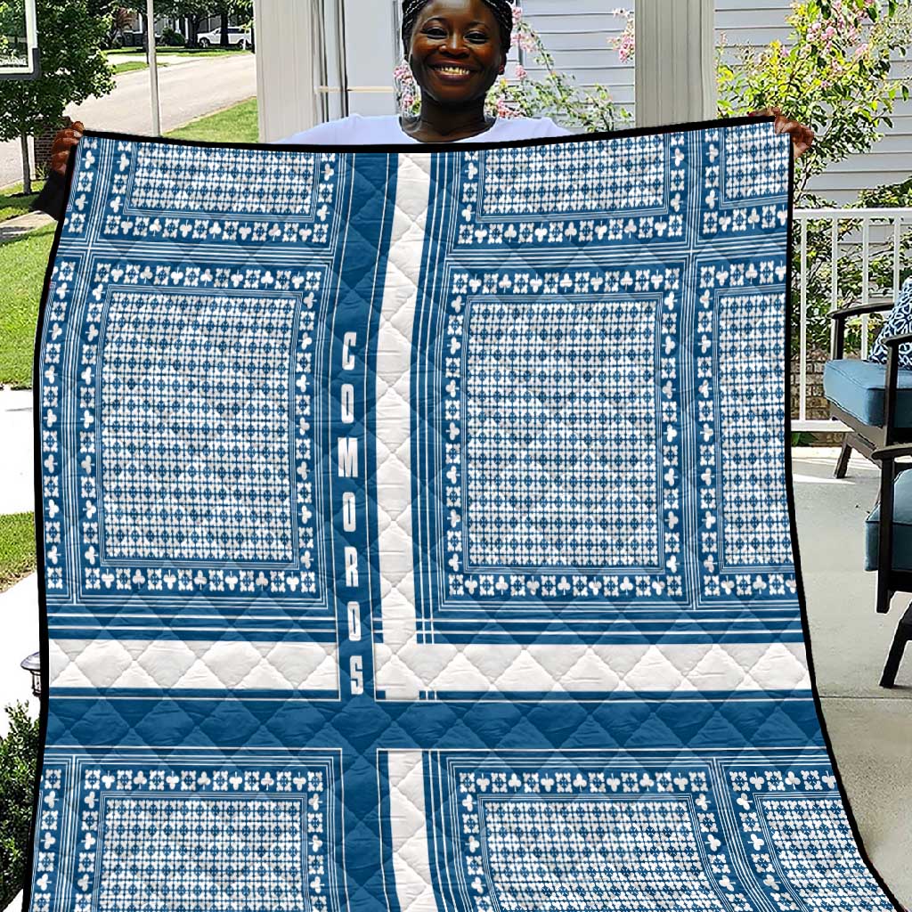 Comoros Quilt - Blue and White Traditional Geometric Pattern and National Flag Detail TS04