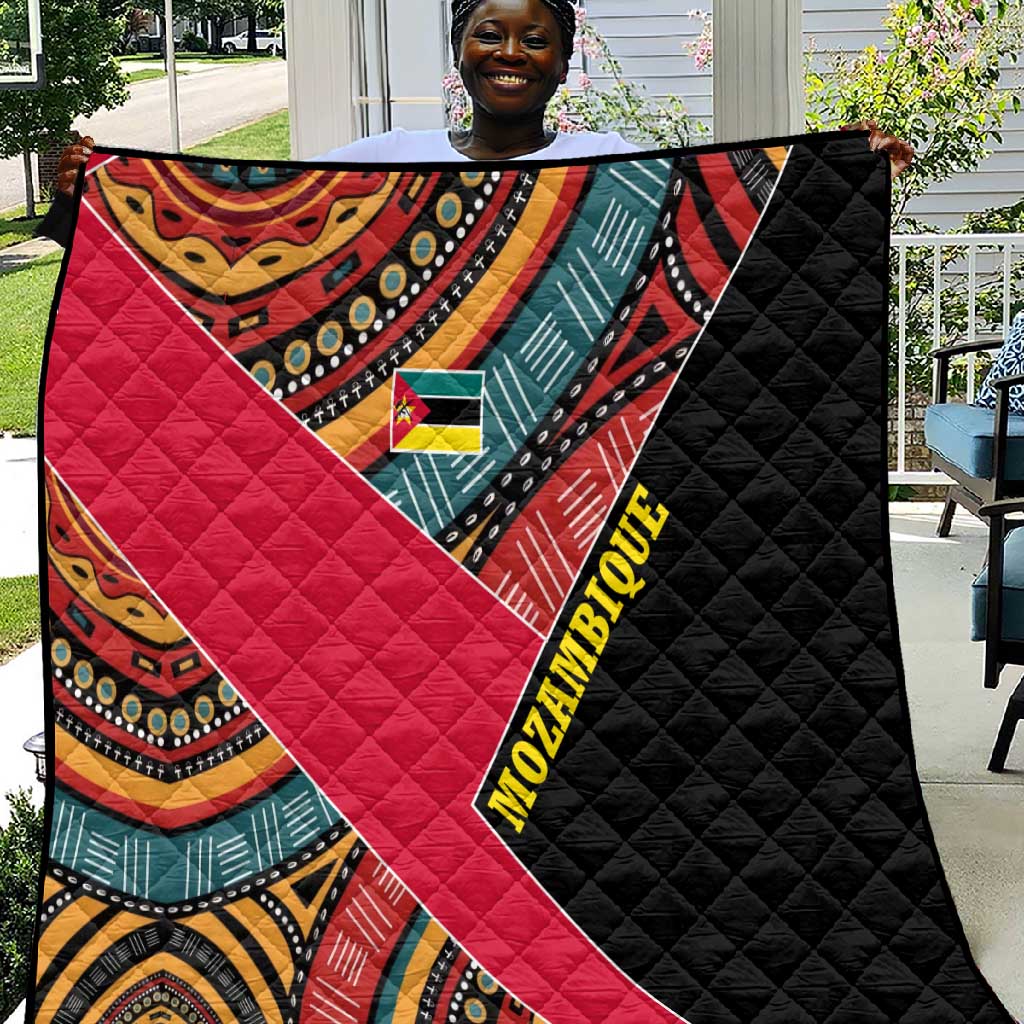Mozambique Quilt Red Black Geometric Design and Tribal Pattern TS04
