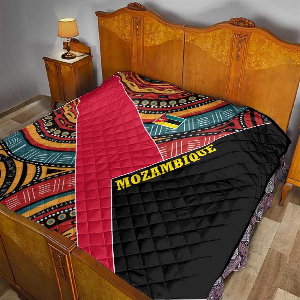 Mozambique Quilt Red Black Geometric Design and Tribal Pattern TS04