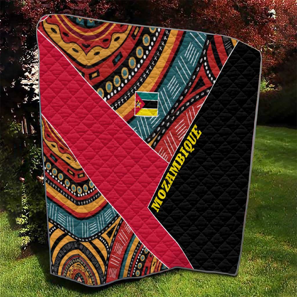 Mozambique Quilt Red Black Geometric Design and Tribal Pattern TS04