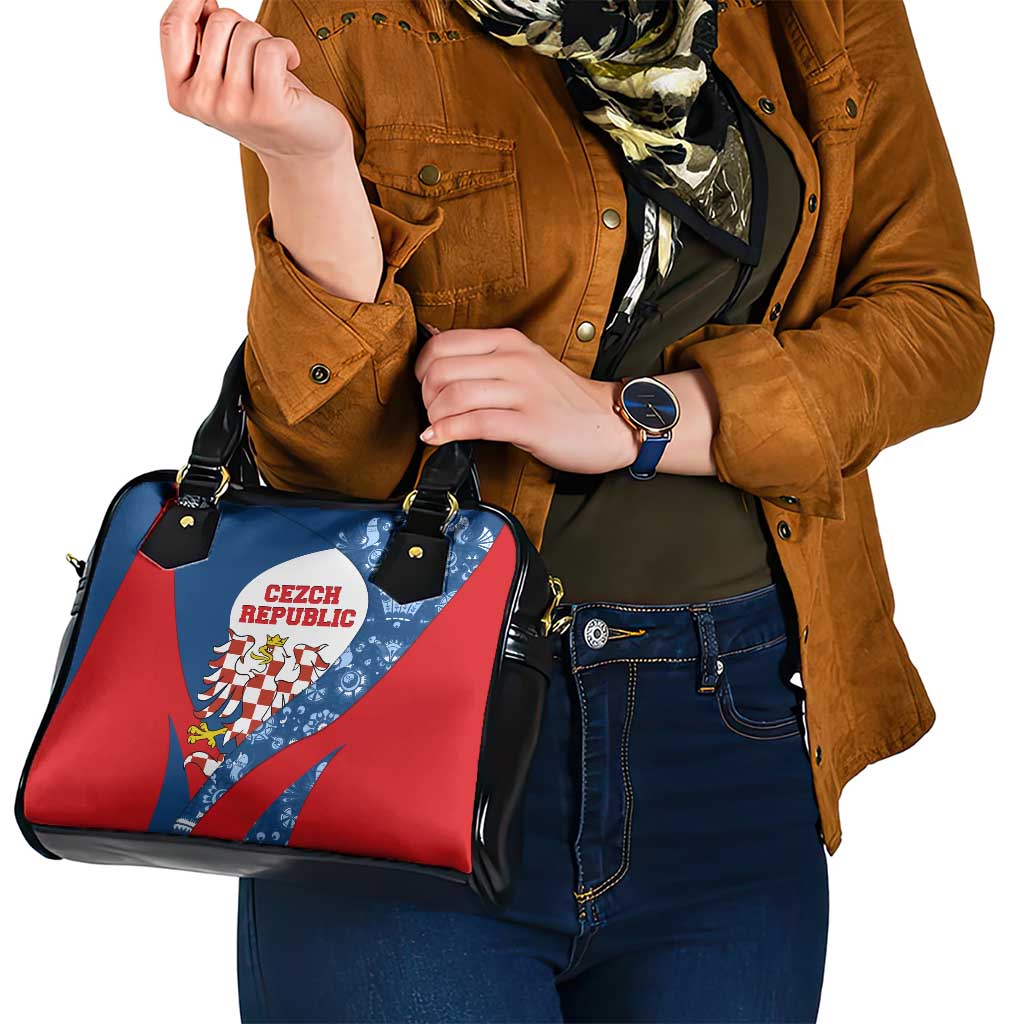 Czech Republic Shoulder Handbag with Blue Red Folk Pattern Design and National Lion Emblem TS04