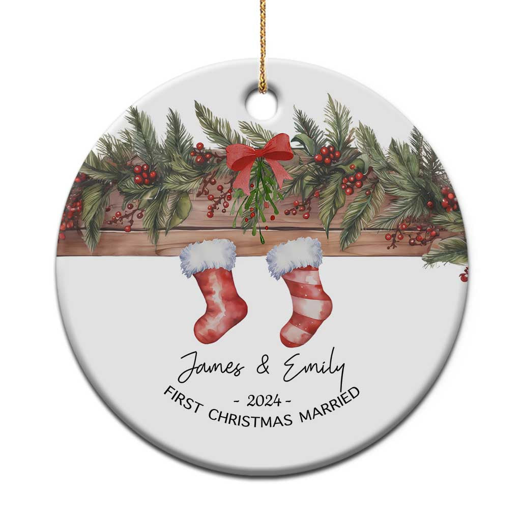 Personalised First Xmas Married Christmas Ornament Custom Name Wedding Gifts for Newlywed Couple Mr & Mrs TS10