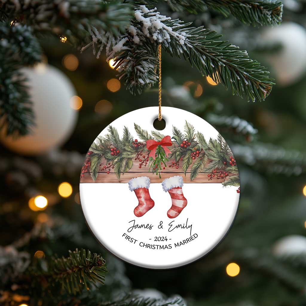 Personalised First Xmas Married Christmas Ornament Custom Name Wedding Gifts for Newlywed Couple Mr & Mrs TS10