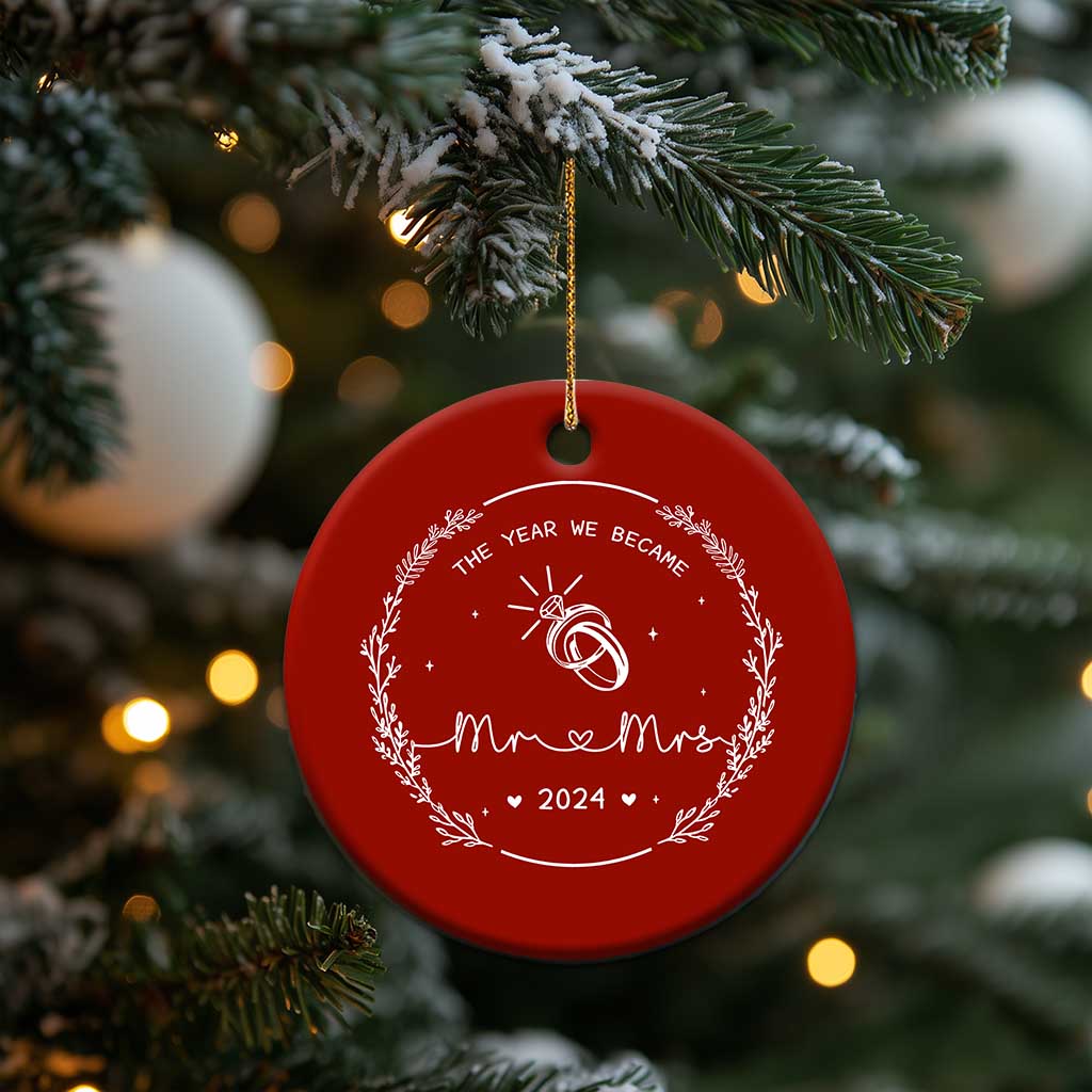 First Xmas as Mr & Mrs Christmas Ornament 2024 Keepsake Wedding Gifts for Couple TS10