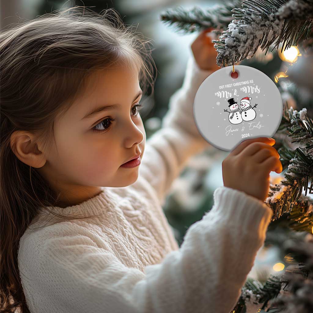 Personalized Mr Mrs Christmas Ornament 2024 Custom Name Our First Xmas Together Wedding Gifts for Couples TS10